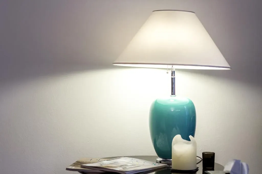 Como Design Apartment - Bymyhomeincomo
